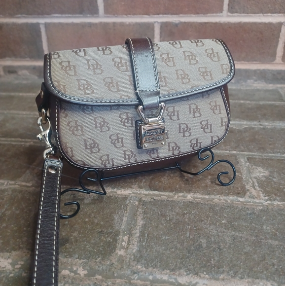 Dooney & Bourke Handbags - Dooney & Bourke Vintage Leather and Canvas Wristlet 5.5 x 4 x 1.5 EUC